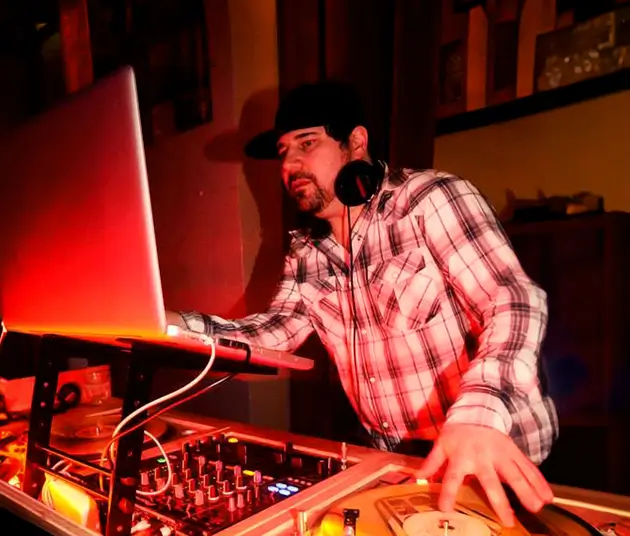 DJ Tamms at the Draft Bar